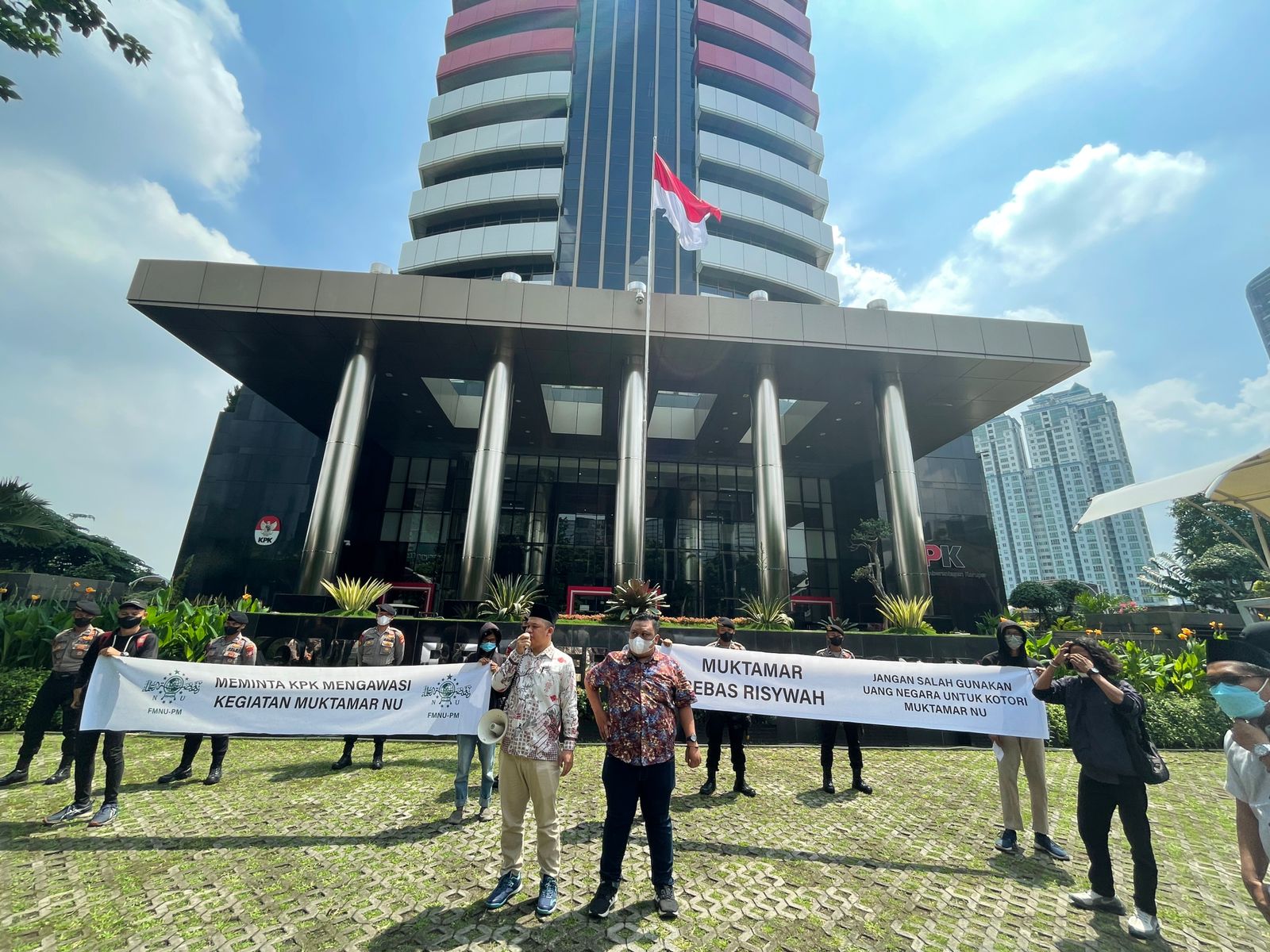C8EA0713-3120-4688-B04C-92B51FB0B41F C8EA0713 3120 4688 B04C 92B51FB0B41F