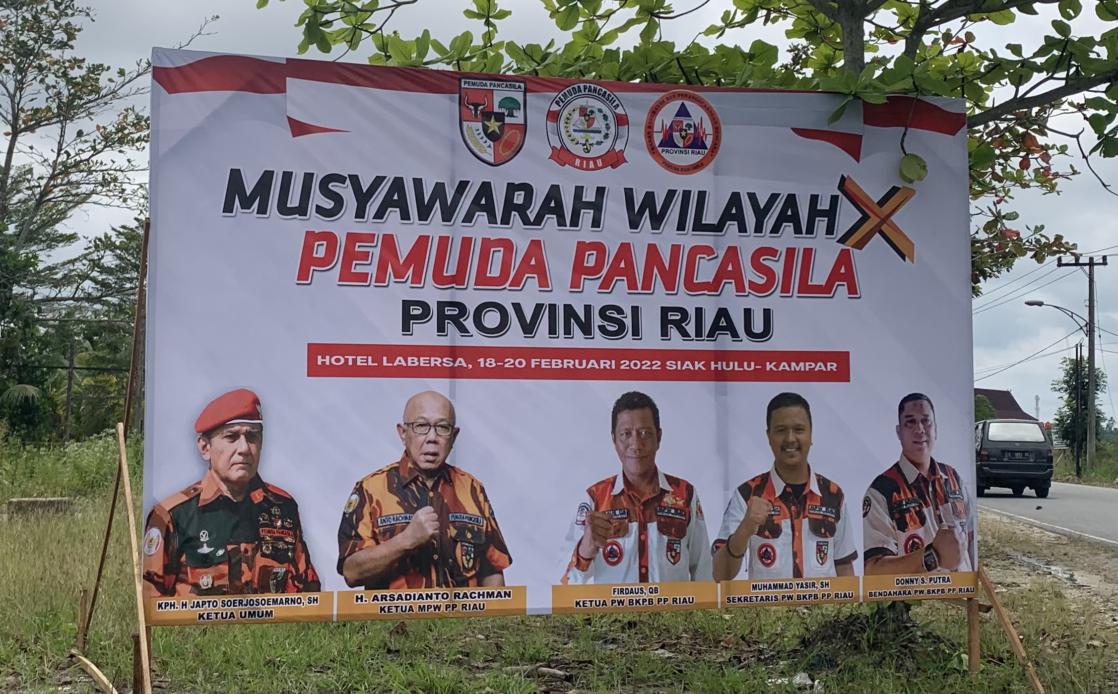 28E78781 40FB 47FE A972 F7EF63E9D39E