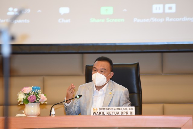 6C8B4E26 6AC4 4228 B72E 37BA788A444A