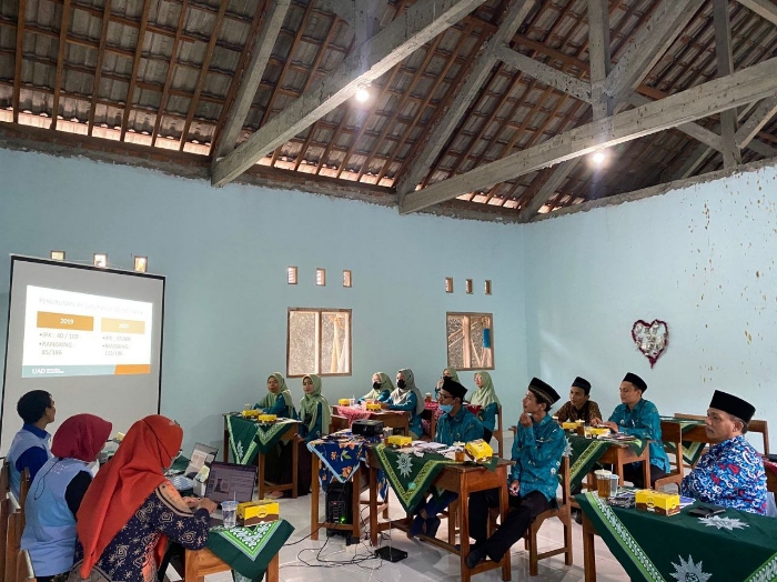 5BCAB5F2 5F60 485D 8635 DC1FC18F5259