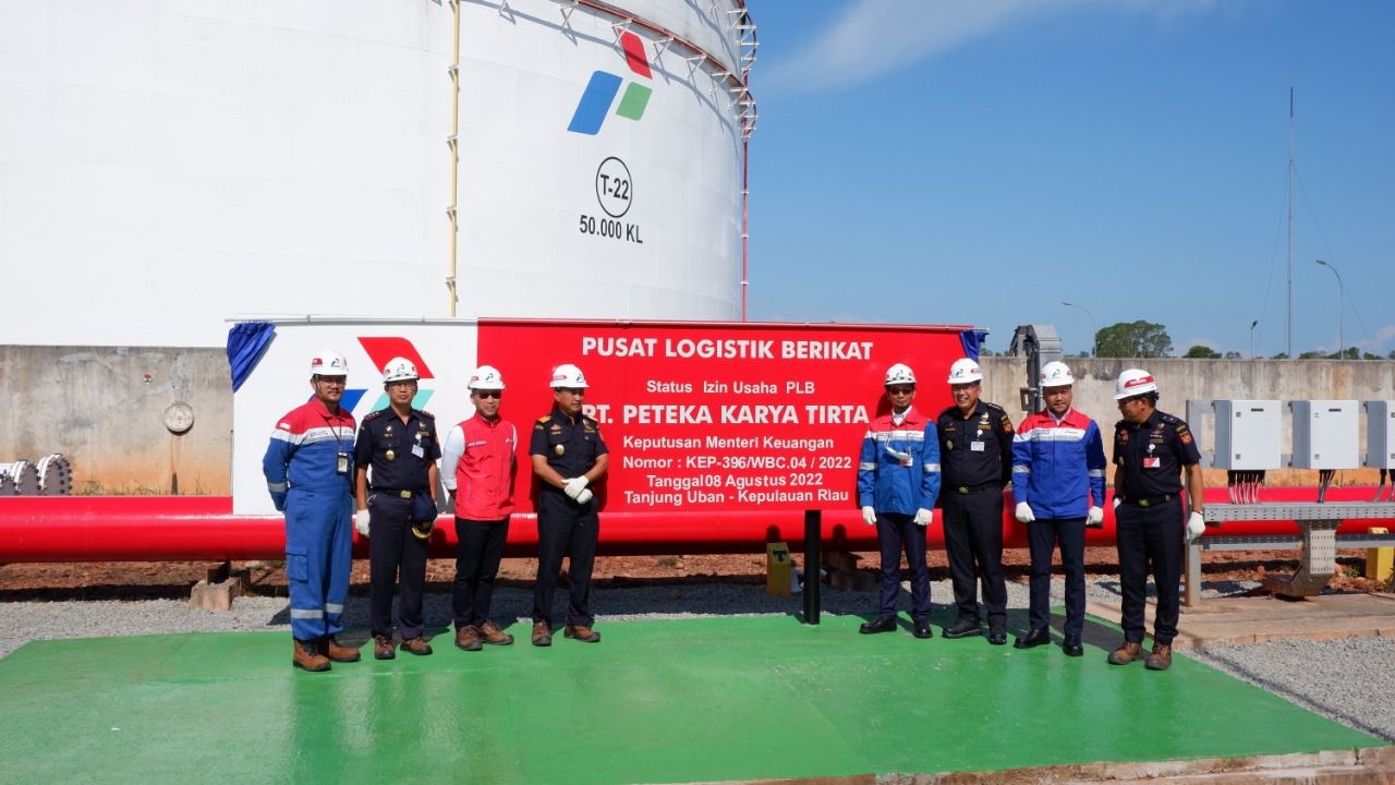 E3EE3756 C246 44E0 97F5 EC4169F0E505