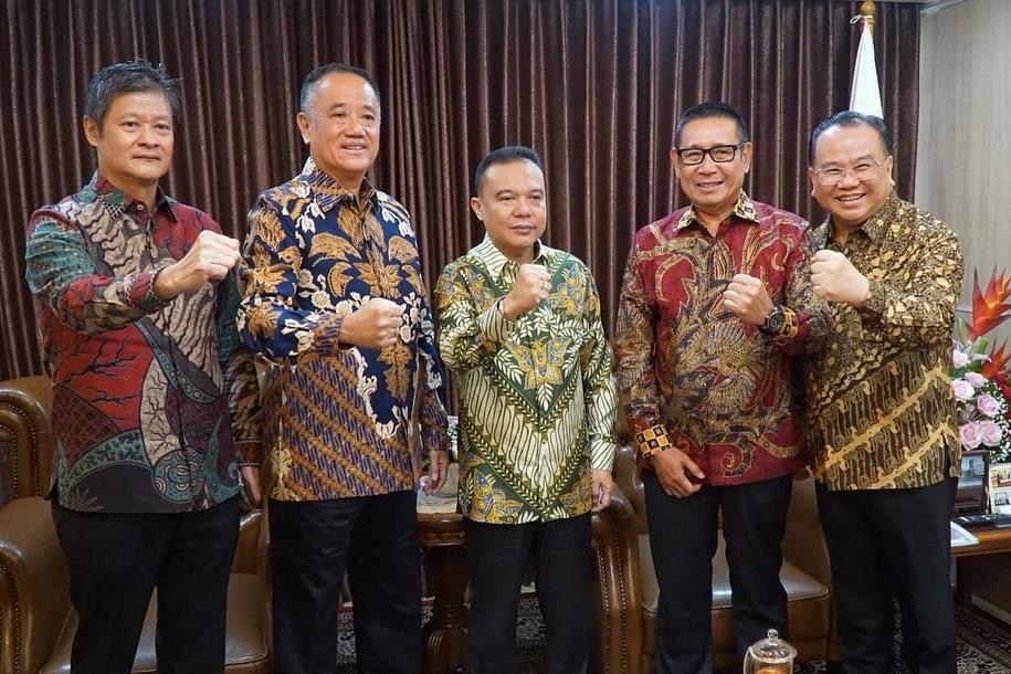 7333EE9E 0217 4584 8D05 6D3DC58D2B2C