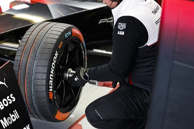 Hankook iON Mendukung Performa Terbaik Pembalap di Lintasan Hankook iON Mendukung Performa Terbaik Pembalap di Lintasan