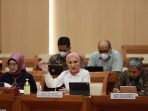 CE0088B9-EC37-4DE1-B580-69758630AAAA Direktur Utama PT Pertamina (Persero), Nicke Widyawati memberikan pemaparan dalam Rapat Kerja Komisi VII di Ruang Rapat Komisi VII, Gedung Nusantara I, Komplek DPR RI, Jakarta, Selasa, (4/4/23).