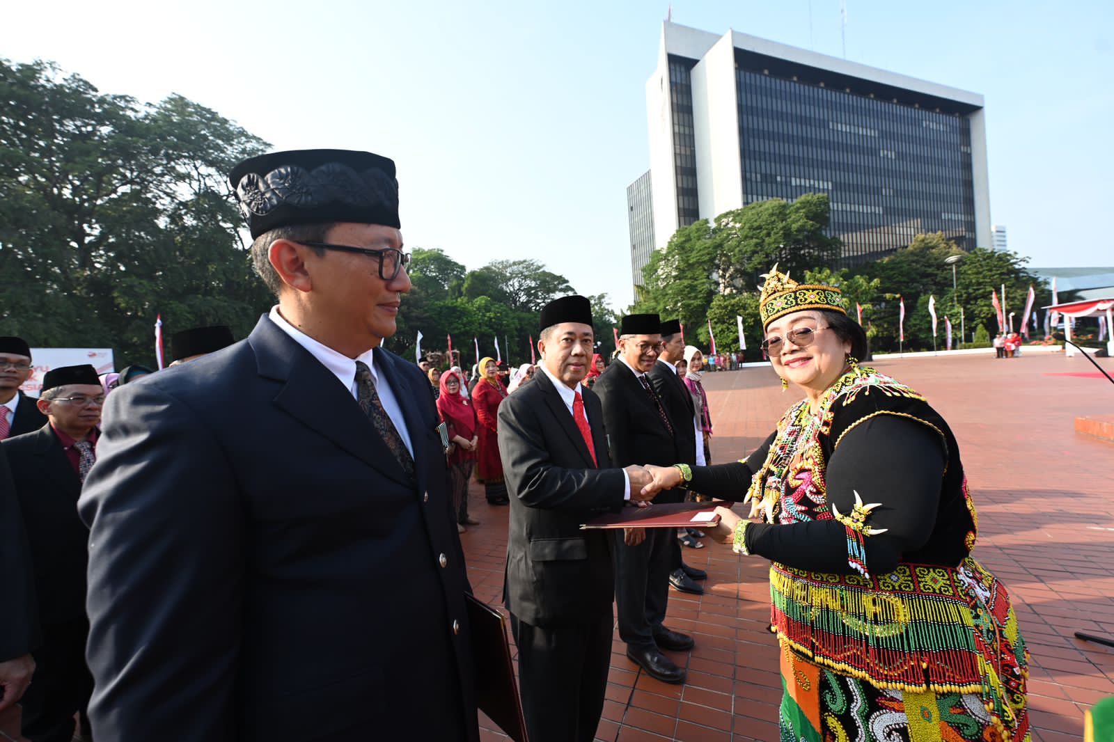 Dua Perwira Terbaik Pertamina Raih Satyalancana Wira Karya dari Presiden RI WhatsApp Image 2023 08 18 at 9.16.19 PM