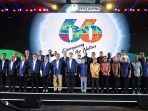 2ee35f04-c62e-4c72-a82e-a5d109fcff20 Jajaran Komisaris dan Direksi Pertamina Holding - Subholding bersama Jajaran Alumni Komisaris dan Direksi Pertamina saat acara “HUT Pertamina 66 Energizing The Nation” yang diselenggarakan di Gedung Grha Pertamina, Jakarta, Senin (11/12/2023).
