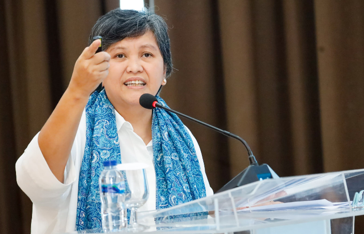 Lestari Moerdijat Lestari Moerdijat