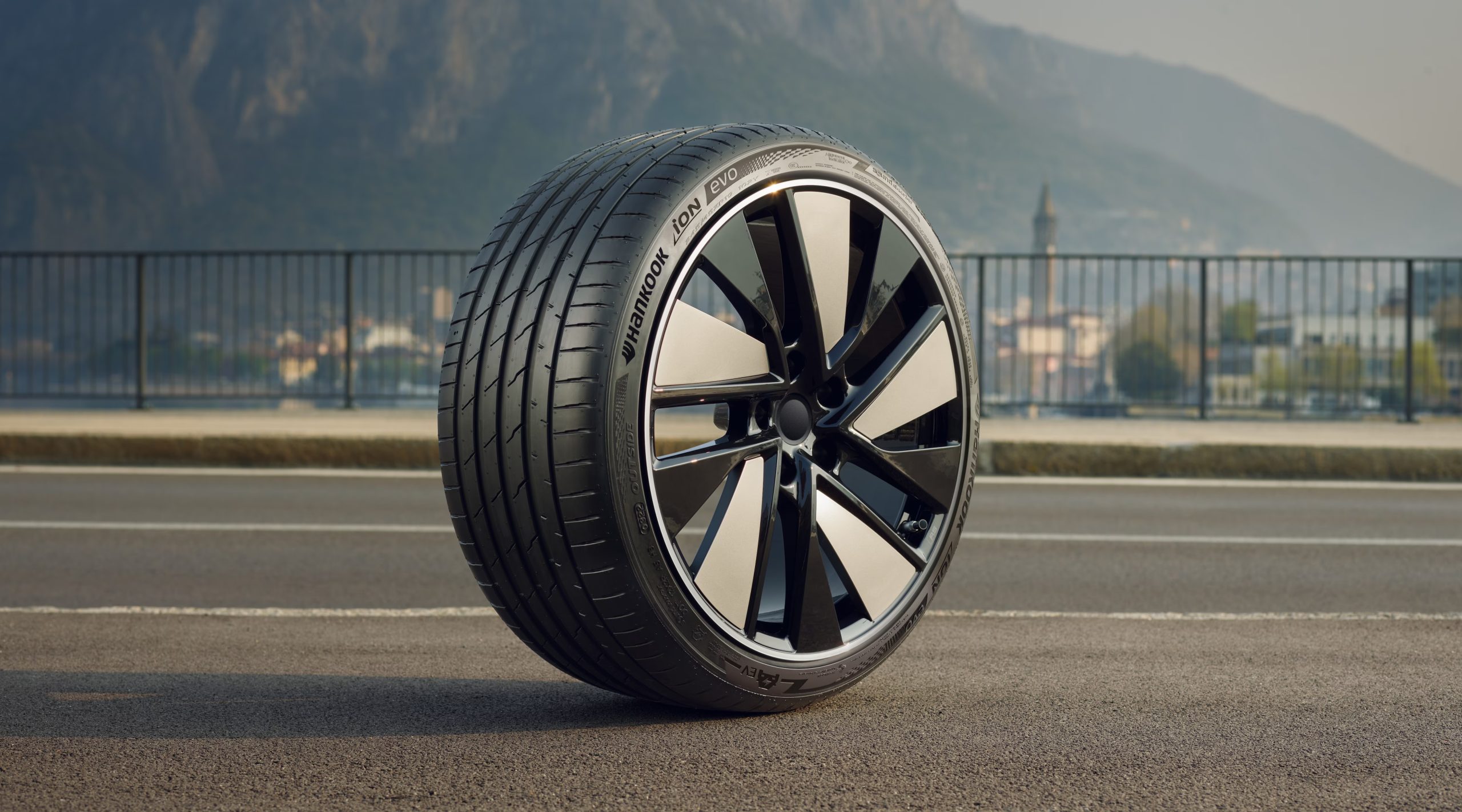 Foto 1. Hankook iON Evo dan iON Evo SUV scaled