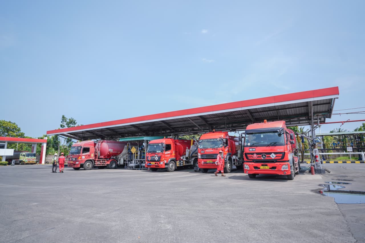 f1a402b9 c292 4316 9a46 a5eb96530e64