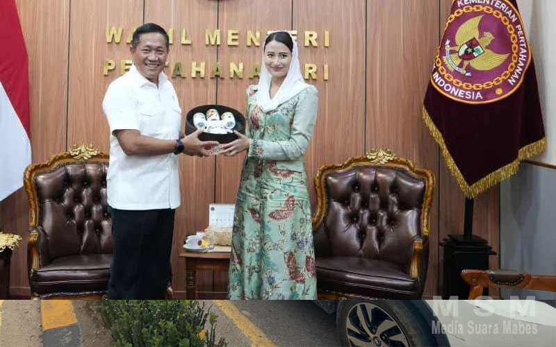 07E94FA9 9423 472D 8EC4 7EDF54835B0E