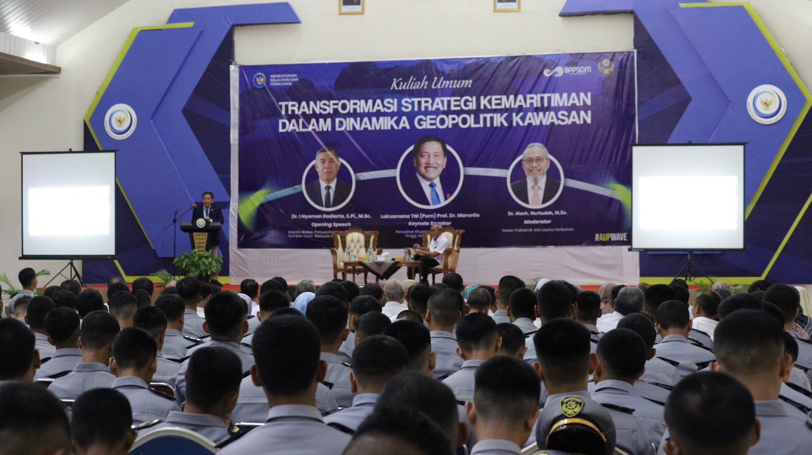 kkp siapkan sdm andal hadapi dinamika geopolitik kawasan maritim 8MA5