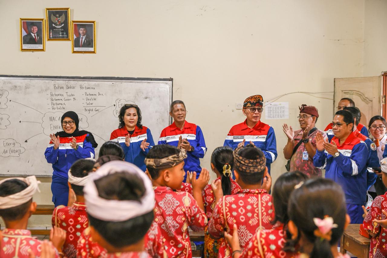 Dukung Kualitas Pendidikan dan SDM, Dewan Komisaris Pertamina Berbagi Inspirasi di Sekolah Sekitar Area Operasi