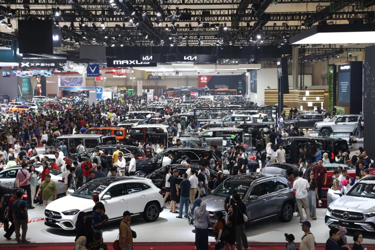 GIIAS 2026 menghadirkan kemudahan akses menuju ICE BSD City dengan jalur tol, shuttle bus gratis, serta penambahan kantong parkir di sejumlah titik strategis.