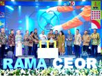 Picture 1 Peresmian simbolis injeksi perdana Chemical Enhance Oil Recovery (CEOR) berbasis polimer di Lapangan Rama PHE OSES oleh Kepala SKK Migas Djoko Siswanto dan Direktur Utama Pertamina (Persero) Simon Aloysius Mantiri, Rabu (8/7).