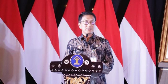 Komisaris Jenderal Polisi Dr. Nico Afinta