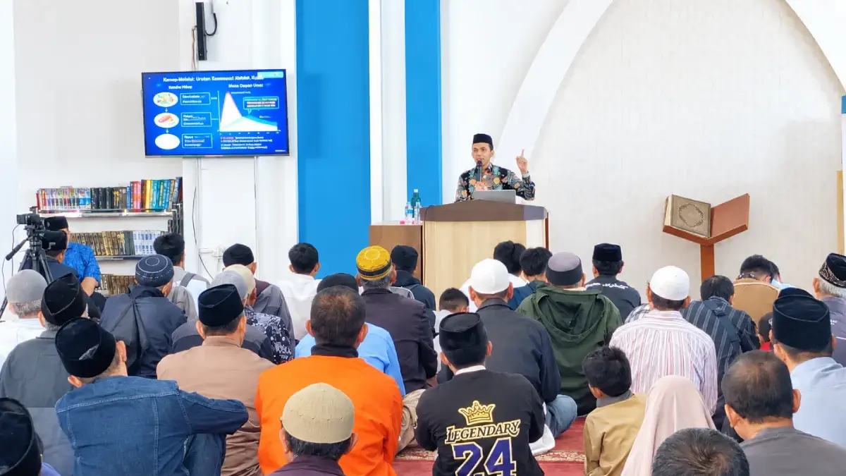gamal albinsaid masa depan umat dimulai dari manusia yang sehat dan cerdas 4N7j