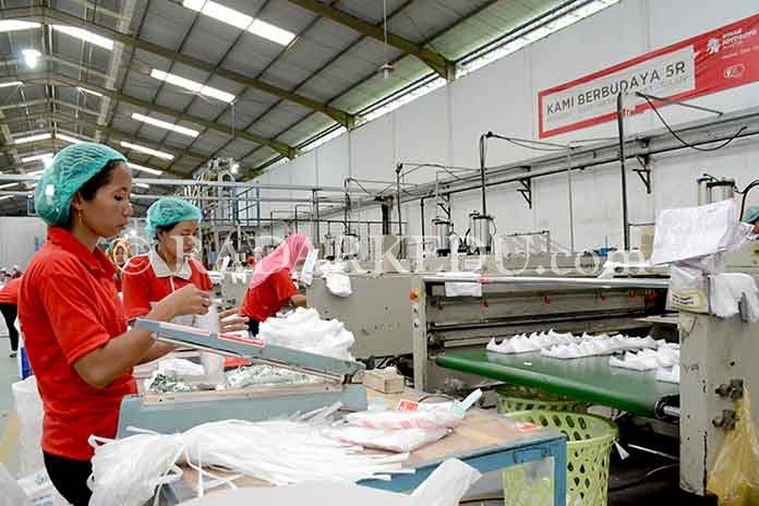 Ilustrasi industri plastik nasional