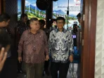 Kepala BPKP Muhammad Yusuf Ateh (kiri) dan Anggota III BPK RI sekaligus Pimpinan Pemeriksaan Keuangan Negara III Akhsanul Khaq dalam webinar bertema Pengawalan Program Kerja Prioritas Nasional Kolaboratif dalam Rangka Membangun Kepercayaan Publik di Jakarta, Senin (12/10/2026). ANTARA/HO-BPKP